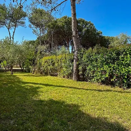 Pines Paradise At Blue Laguna Residence Golem  Exterior foto