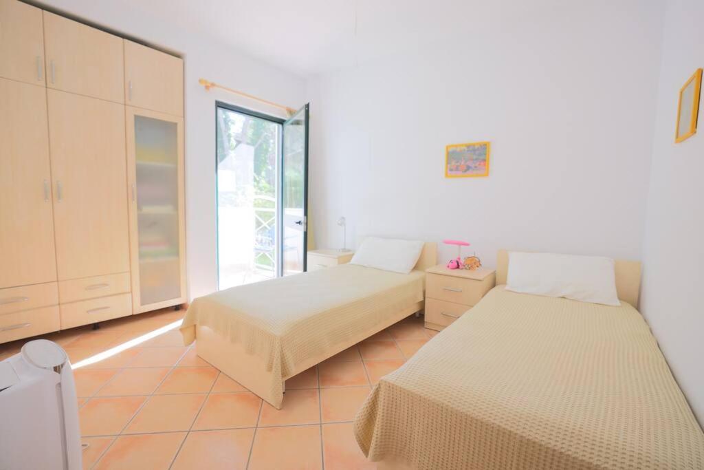 Ferienhaus Pines Paradise At Blue Laguna Golem (Tirana)